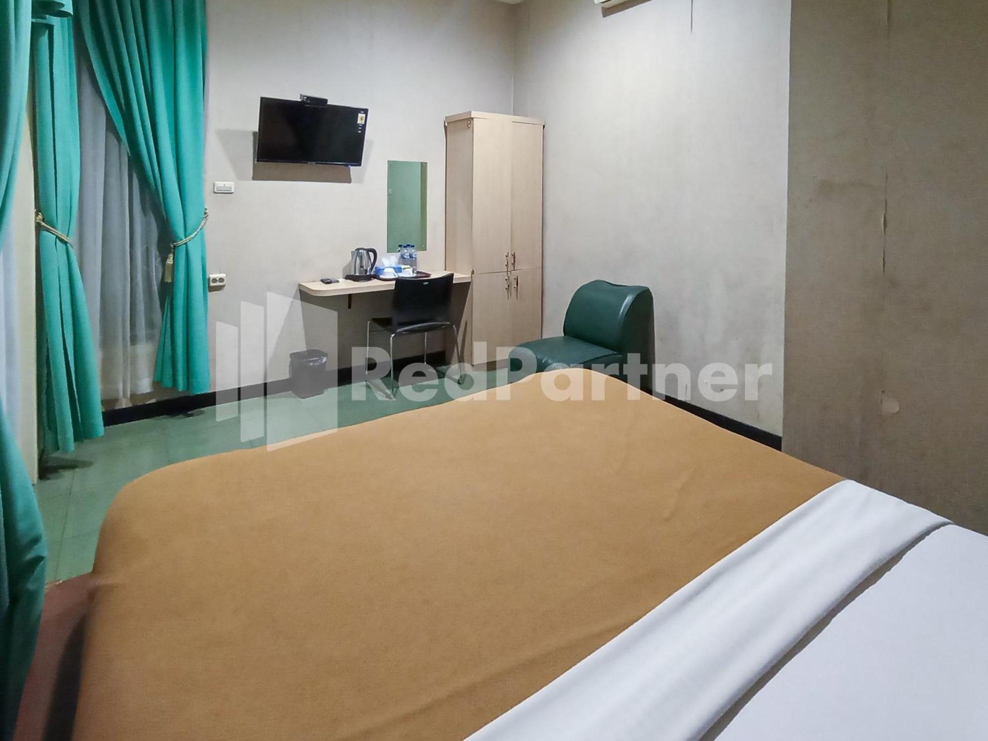 Nillo Hotel Kebumen Mitra Reddoorz Exterior foto